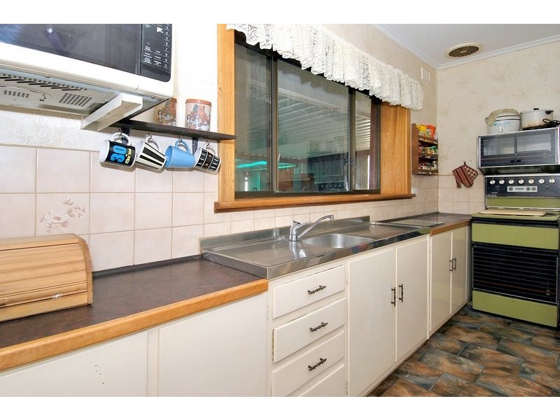 10 Perrott Street, Elizabeth Park SA 5113