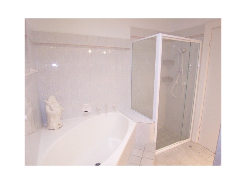 1 Joycelyn Avenue, Surrey Downs SA 5126