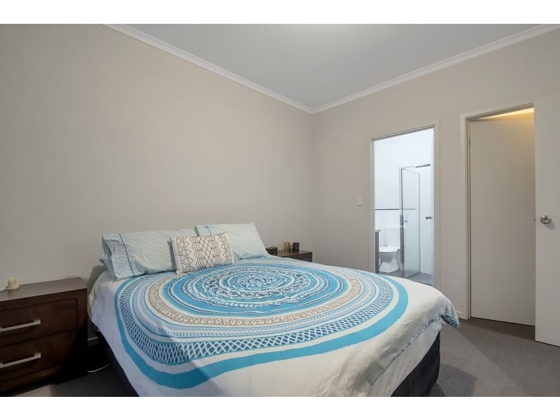 15 Clearview Crescent, Clearview SA 5085