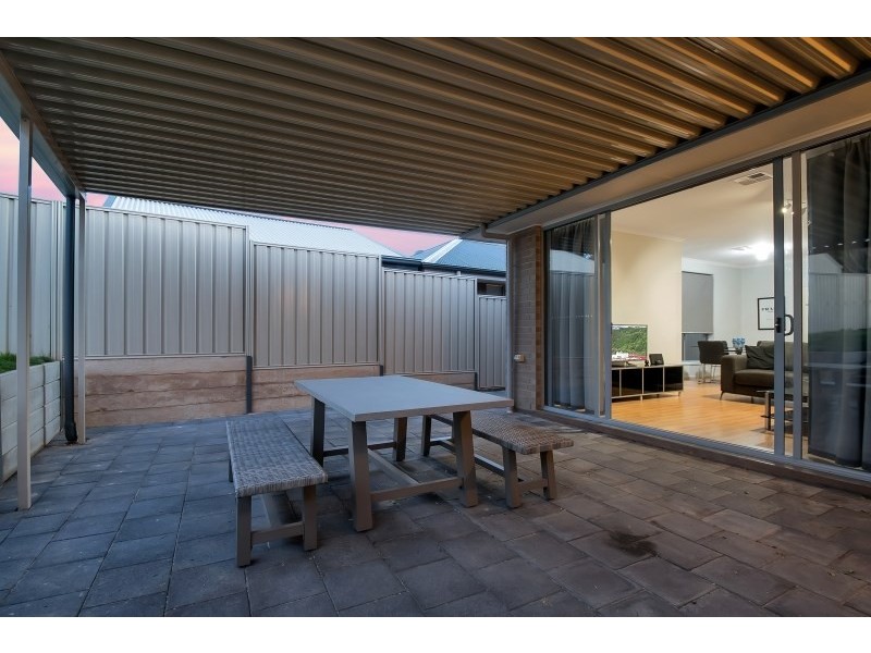 15 Clearview Crescent, Clearview SA 5085