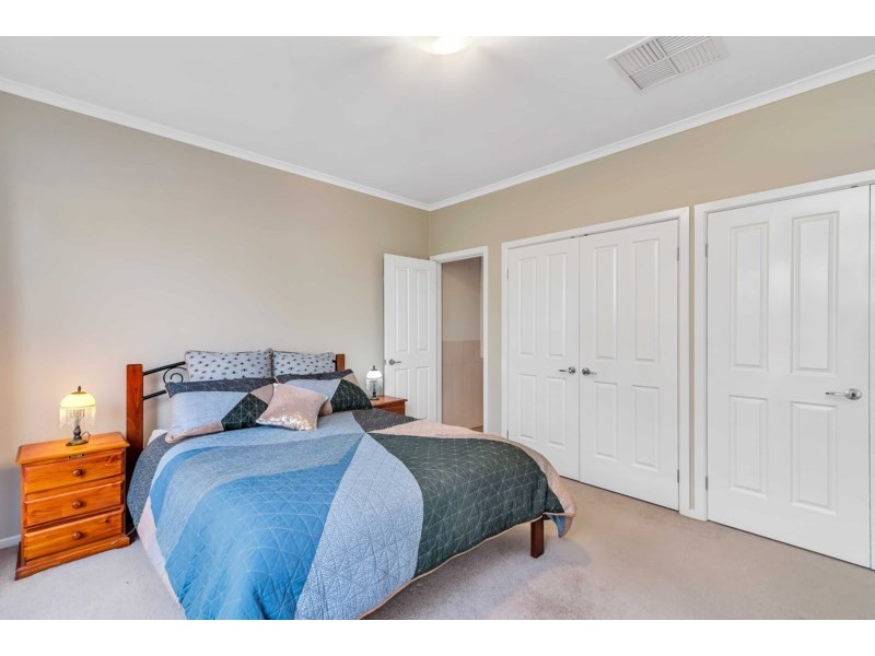 14 Selkirk Avenue, Clearview SA 5085