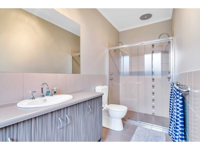 14 Selkirk Avenue, Clearview SA 5085