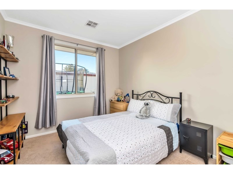 14 Selkirk Avenue, Clearview SA 5085