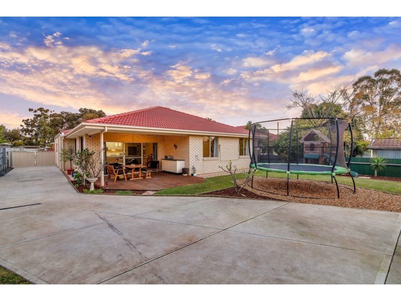 14 Selkirk Avenue, Clearview SA 5085