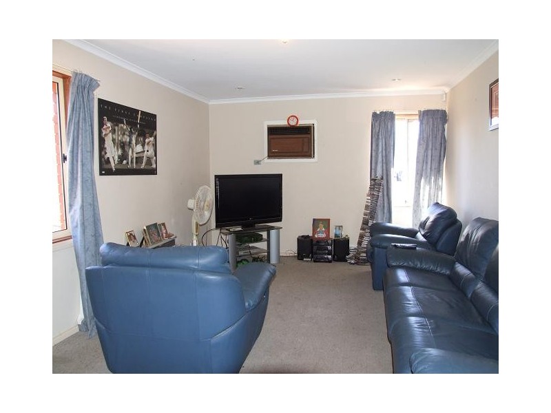 30 Wilterna Crescent, Smithfield SA 5114