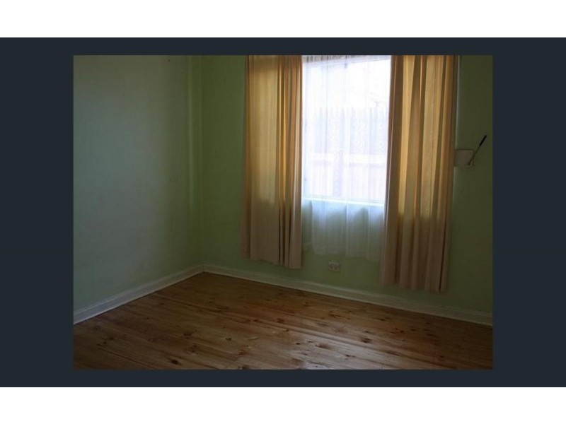 22 Fourth Street, Wingfield SA 5013