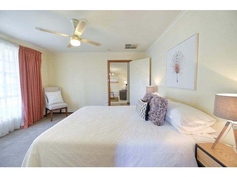 28 Burford Crescent, Redwood Park SA 5097