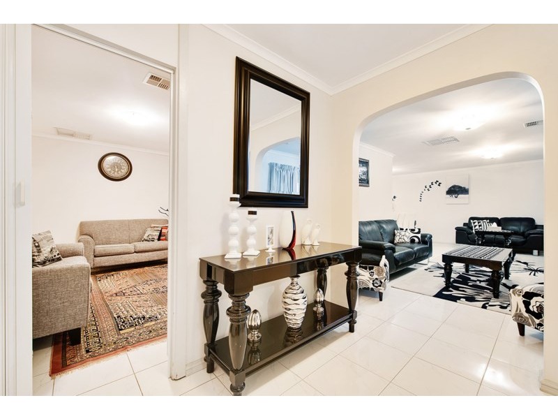 13 Noya Avenue, Modbury Heights SA 5092