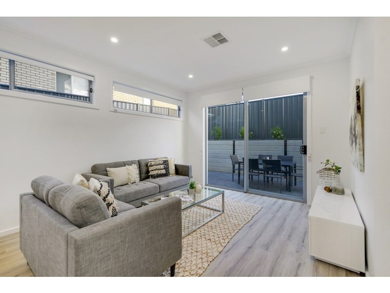 17 Parkwood Avenue, Paradise SA 5075