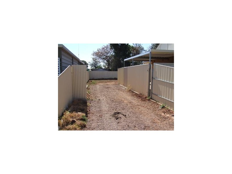 17b The Strand, Brahma Lodge SA 5109