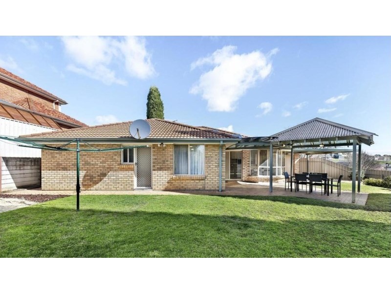 11 HAZELNUT Court, Golden Grove SA 5125