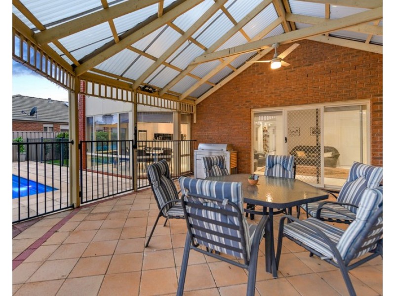 7 Scotney Court, Oakden SA 5086
