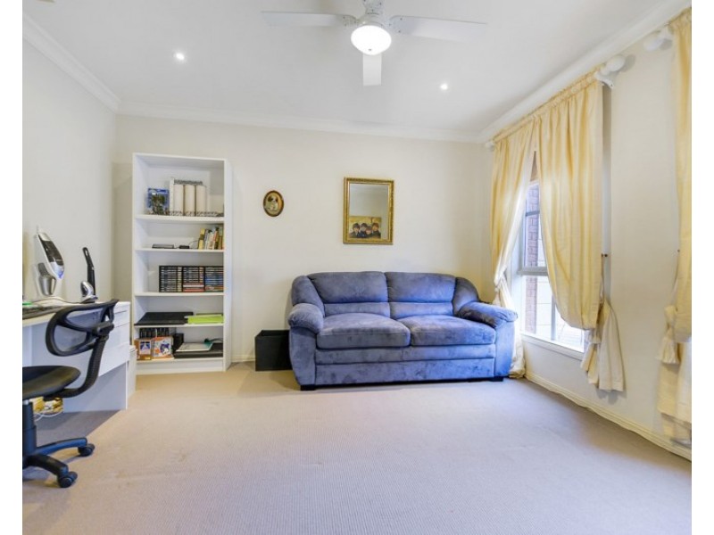 7 Scotney Court, Oakden SA 5086
