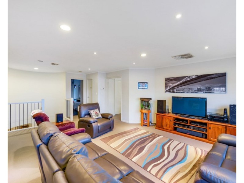 7 Scotney Court, Oakden SA 5086