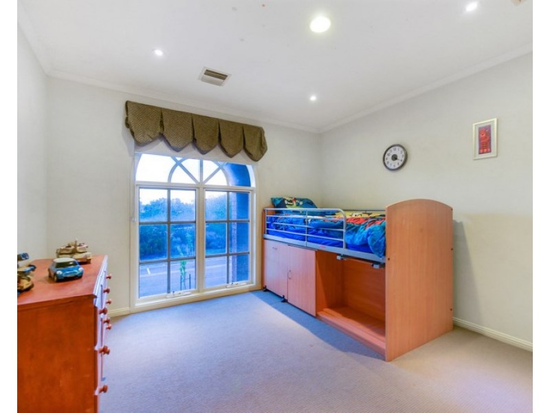 7 Scotney Court, Oakden SA 5086