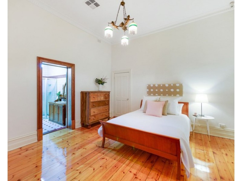 11 Churchill Road, Ovingham SA 5082