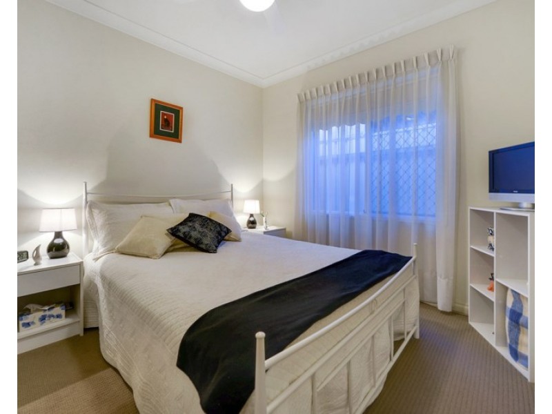 42D McInnes Avenue, Broadview SA 5083