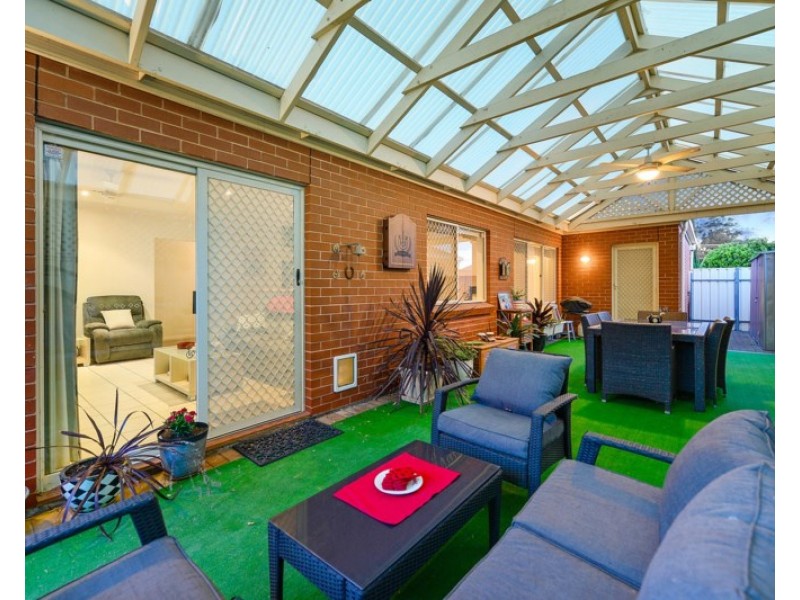 42D McInnes Avenue, Broadview SA 5083