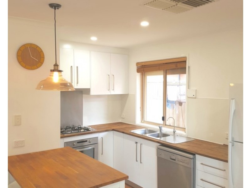 34 Lord Howe Avenue, Oakden SA 5086