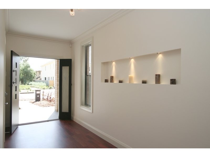 32B Park Way, Mawson Lakes SA 5095