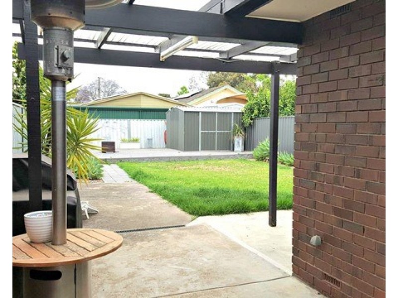 21B Esther Binks Avenue, Greenacres SA 5086