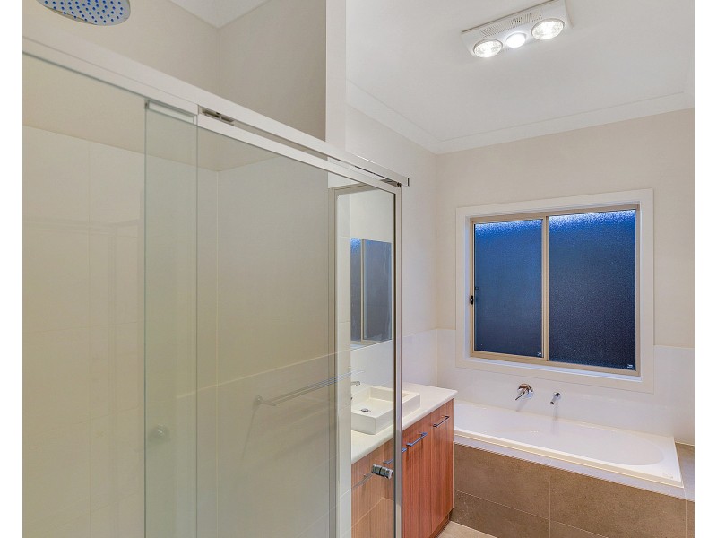 27 Ramsay Avenue, Hillcrest SA 5086