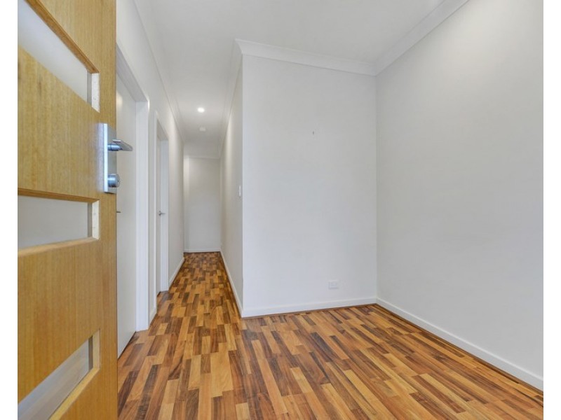 27 Ramsay Avenue, Hillcrest SA 5086