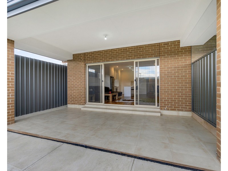 27 Ramsay Avenue, Hillcrest SA 5086