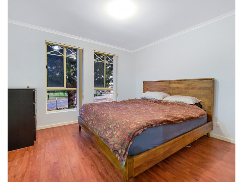 4/1 Elmglade Drive, Oakden SA 5086