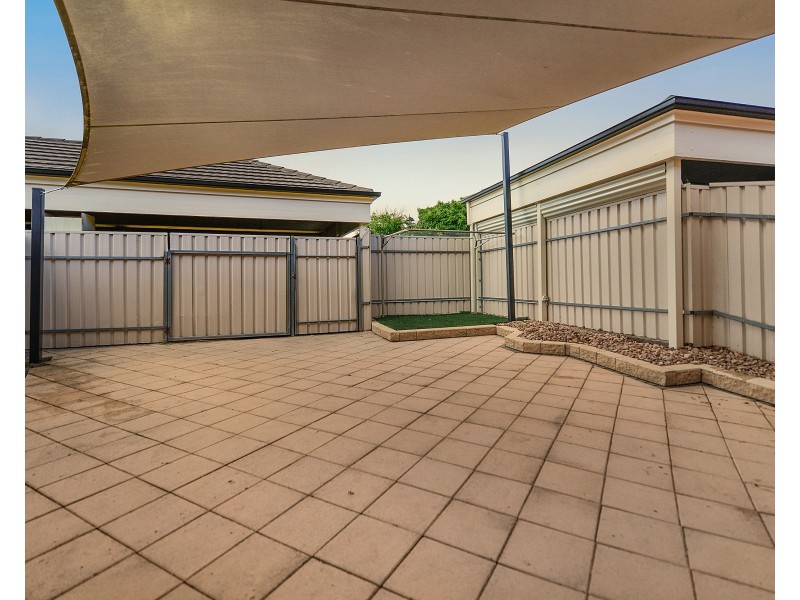 4/1 Elmglade Drive, Oakden SA 5086