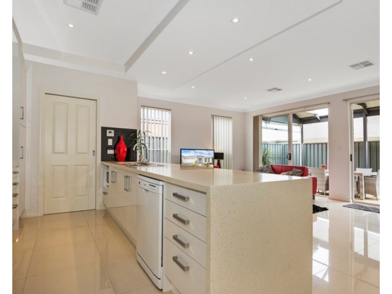 15b Carona Avenue, Gilles Plains SA 5086