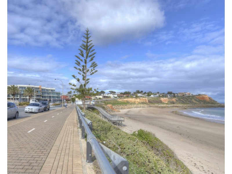 1/1 Hunt Crescent, Christies Beach SA 5165