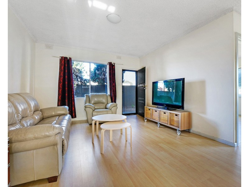 1/6 Main Parade, Clearview SA 5085