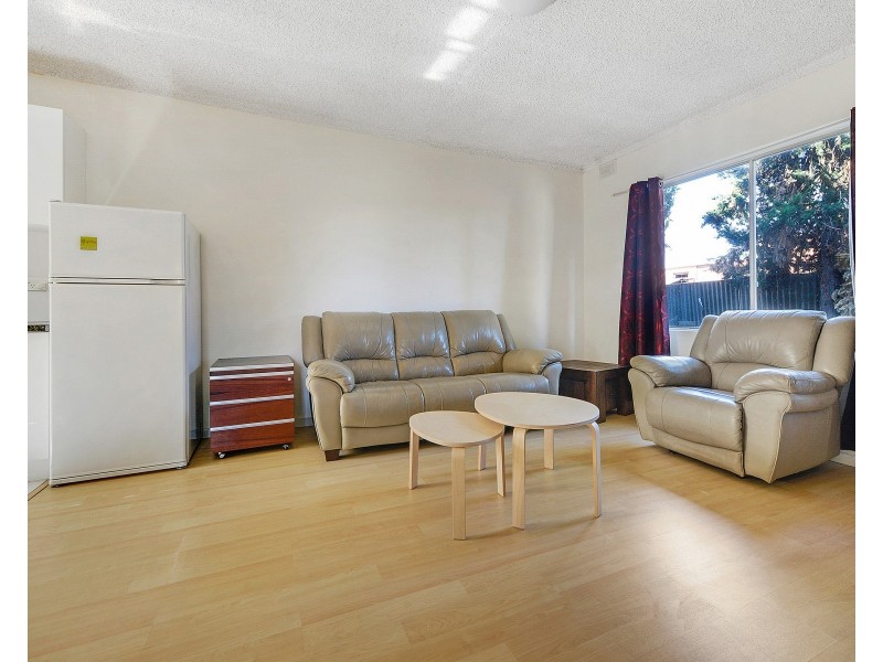 1/6 Main Parade, Clearview SA 5085