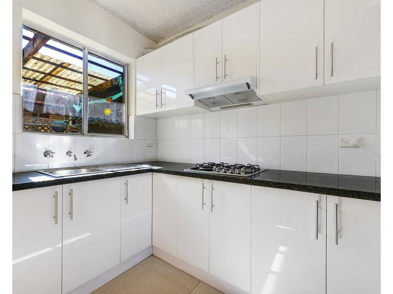 1/6 Main Parade, Clearview SA 5085