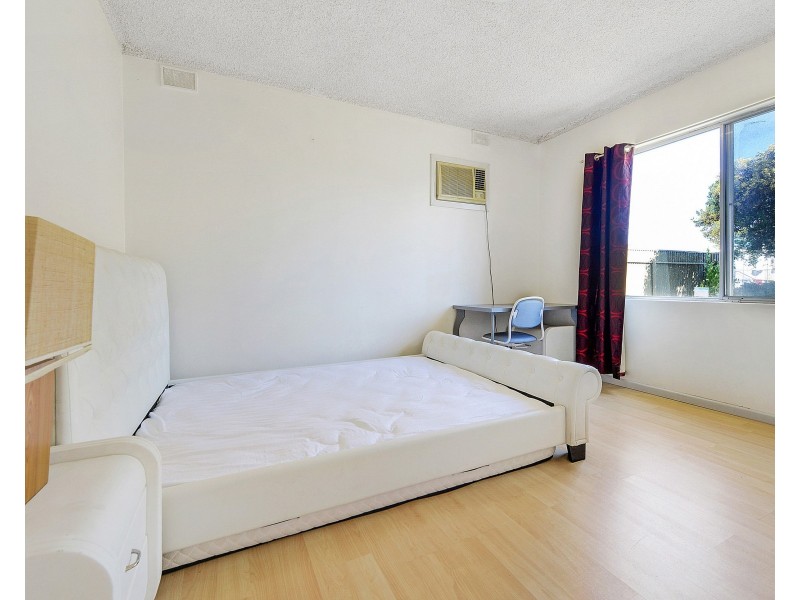 1/6 Main Parade, Clearview SA 5085