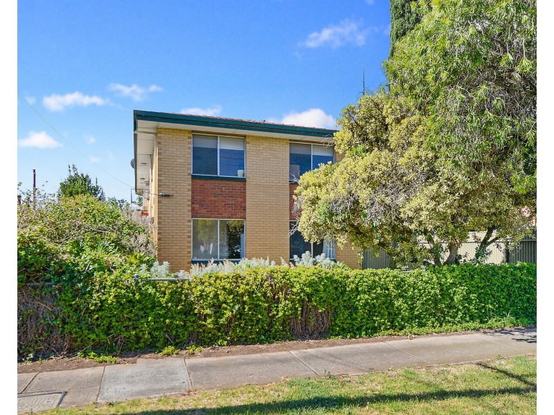 1/6 Main Parade, Clearview SA 5085