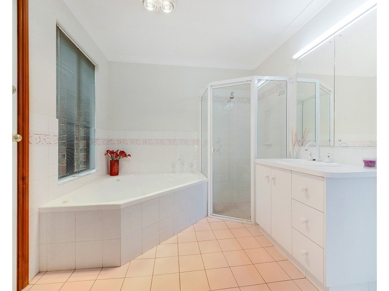 11 Tangelo Street, Golden Grove SA 5125