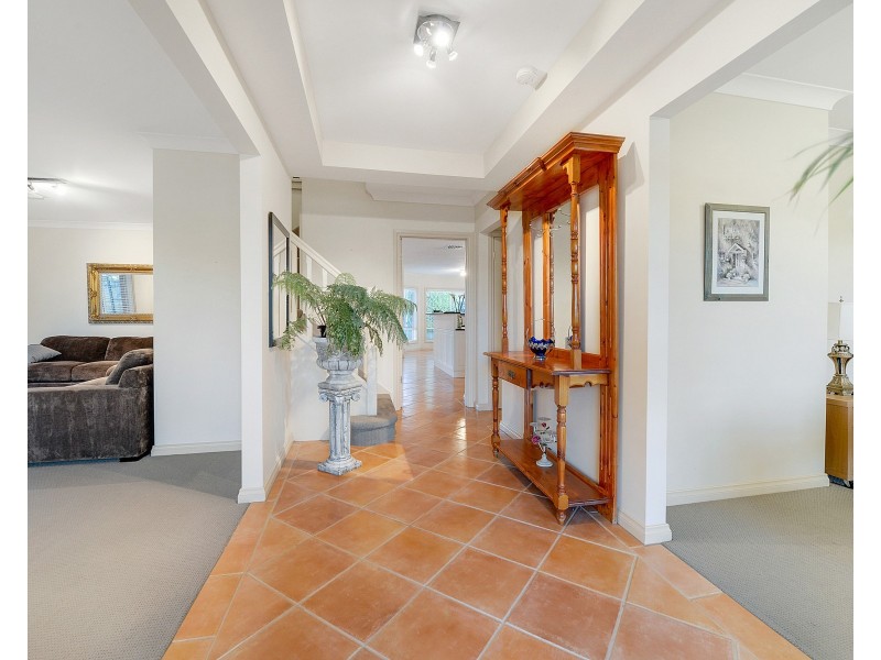 1 Shiekie Place, Walkley Heights SA 5098