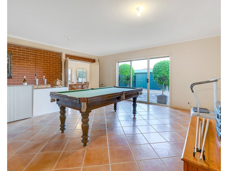 1 Shiekie Place, Walkley Heights SA 5098