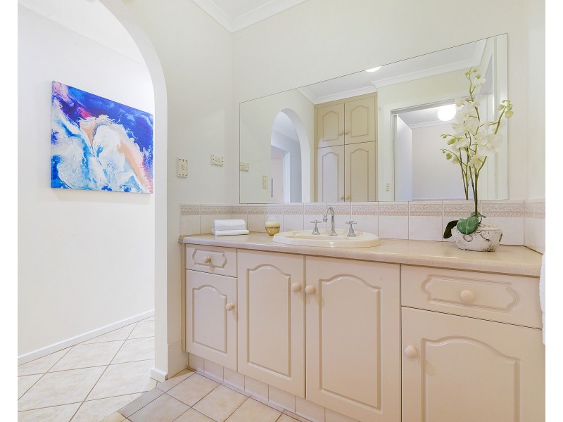 14 Grand Boulevard, Seaford Rise SA 5169