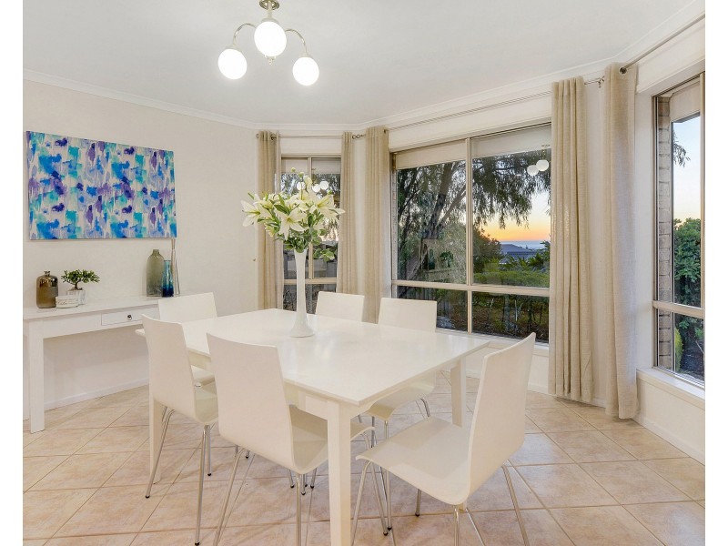 14 Grand Boulevard, Seaford Rise SA 5169