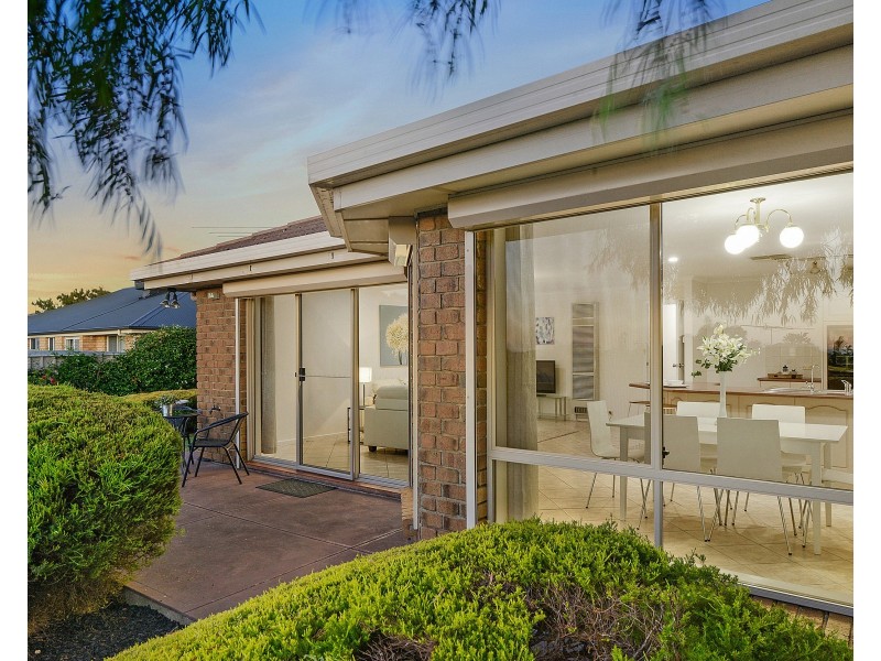 14 Grand Boulevard, Seaford Rise SA 5169