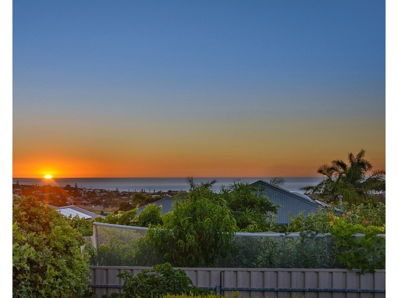 14 Grand Boulevard, Seaford Rise SA 5169