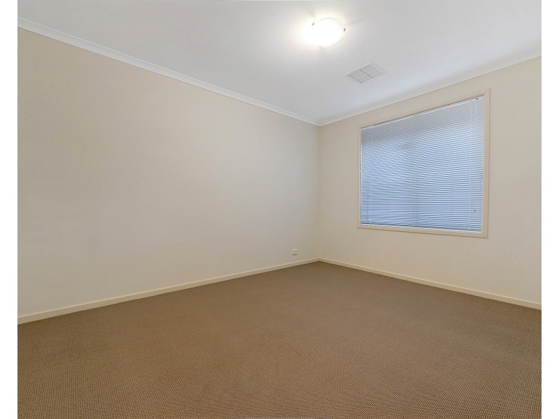 19 Springbank Boulevard, Burton SA 5110