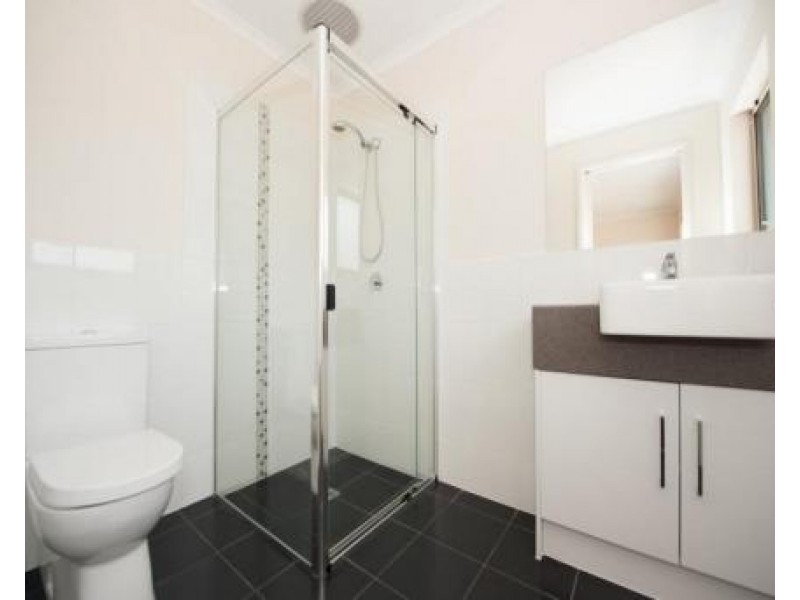 Unit 2/111-117 Kings Road, Salisbury Downs SA 5108