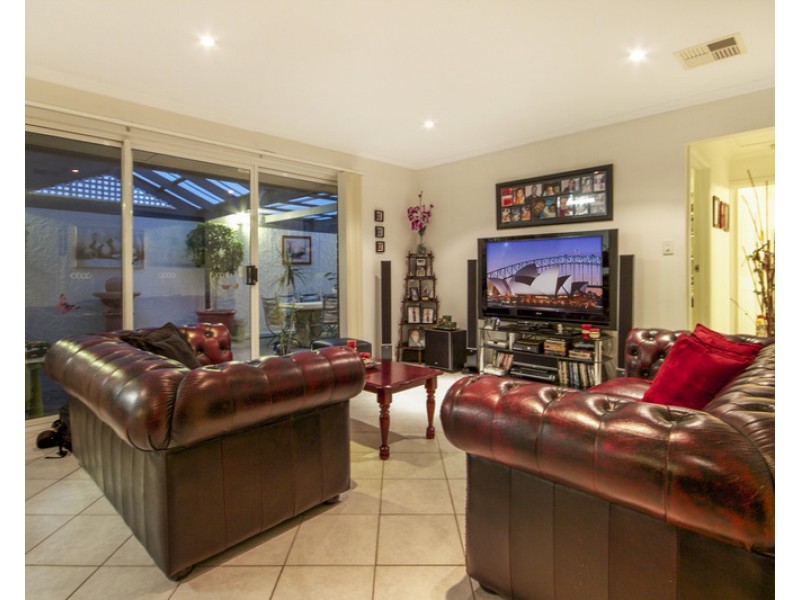 18 Brookside Street, Oakden SA 5086