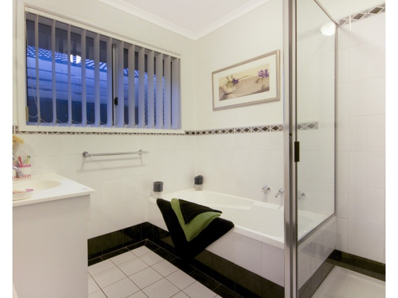 18 Brookside Street, Oakden SA 5086