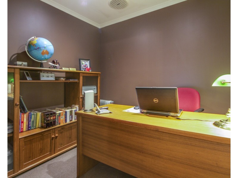 18 Brookside Street, Oakden SA 5086