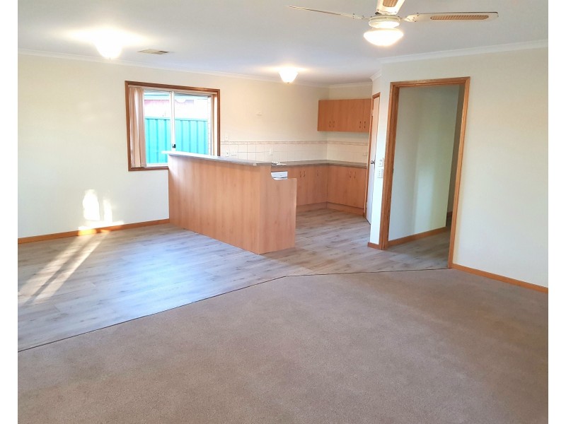 1 Burgate Street, Elizabeth Grove SA 5112